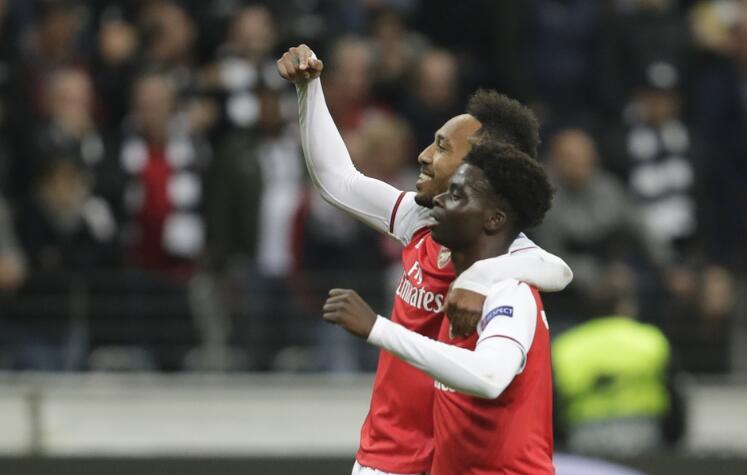 橄榄球友谊赛焦点战:钱塘麒麟队绝杀川蜀旋风队,新星闪耀。回归即成焦点-开云APP