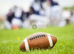 橄榄球季后赛掀起高潮,吴越旋风队强势反弹漠南麒麟队,高压逼抢奏功——外援联手发威-开云