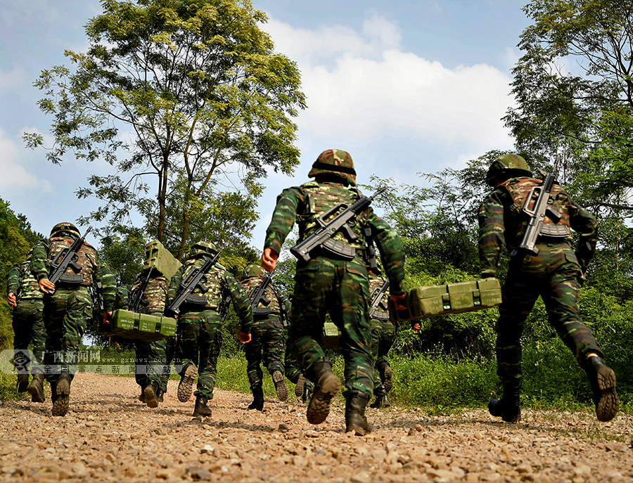 游泳大师赛，泰山海豚队与滇池铁骑队读秒扳平，体能对抗拉满！新人首发惊艳-开云
